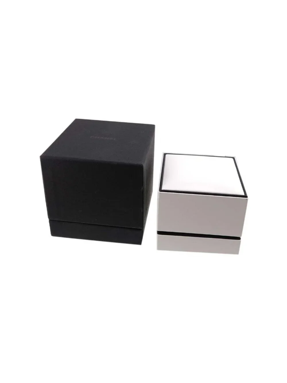 Chanel Coco Crush Large LM 53 Ring 18k WG 750 Quilted